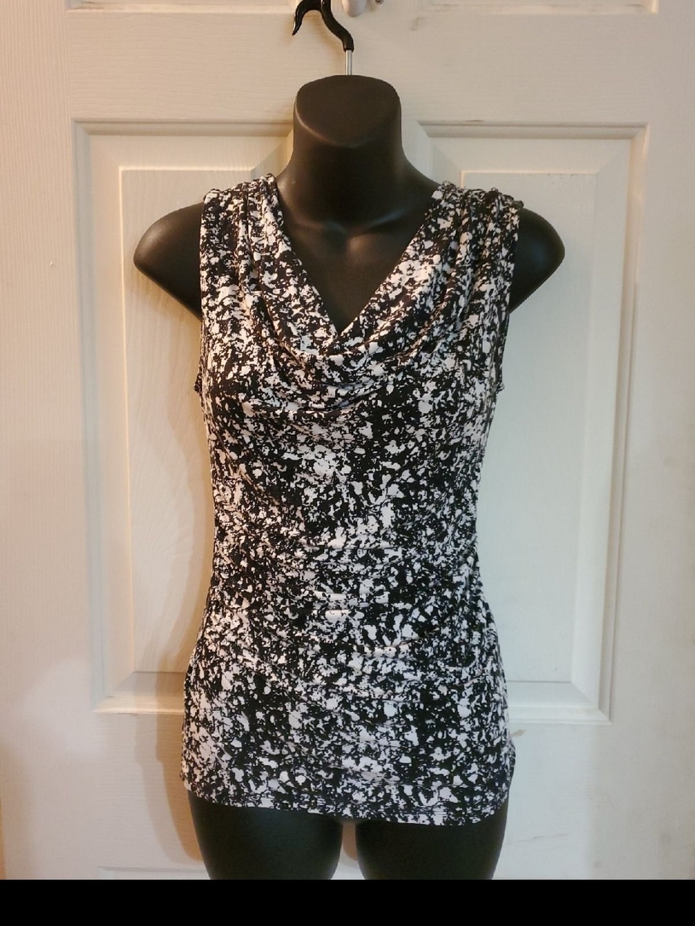Ann Taylor Black & White Cowl Neck Sleeveless Camisole